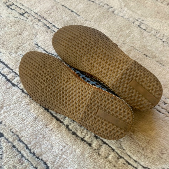 Spring Step Shoes - Picture 4 of 5